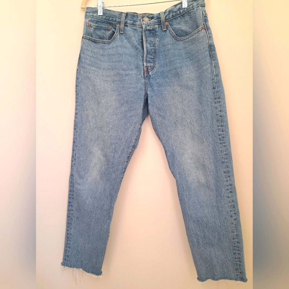 Levi's Light Blue  "Wedgie " Ankle Jeans